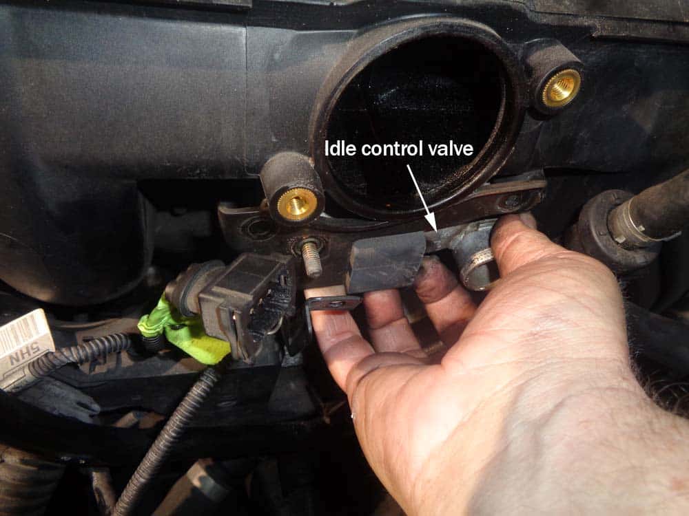 See P025E repair manual